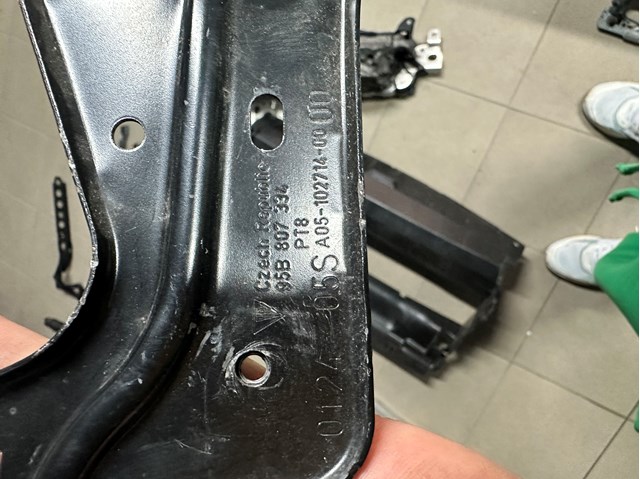 PORSCHE 95B807334 в наличии Хмельницкий