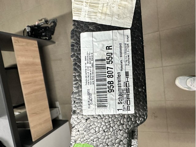 95B807550R PORSCHE Абсорбер (наполнитель) бампера переднего купить в Одесса