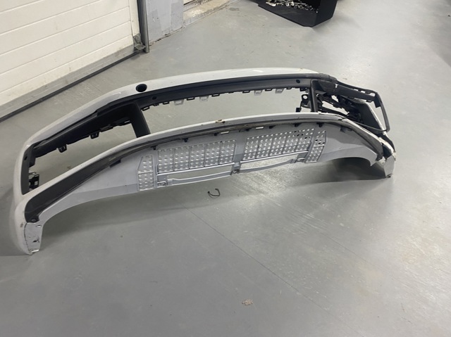 992898010J PORSCHE купить в Николаев