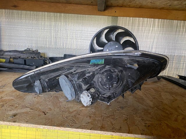 260600078R RENAULT Фара левая купить в Запорожье