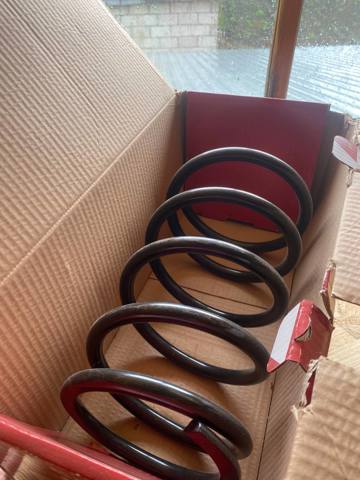SZ1095MT Пружина задняя купить Киев