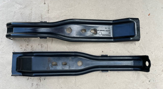 NISSAN 622905NA0A Кронштейн бампера переднего центральный в наличии Украина