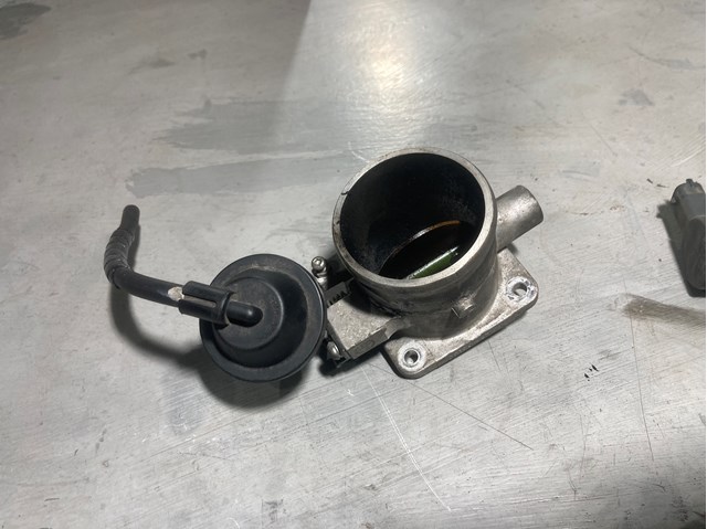 Дроссельная заслонка 351004A400 HYUNDAI