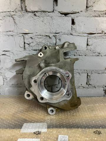 31681852 VOLVO Цапфа (поворотный кулак) задний правый купить в Кривой Рог