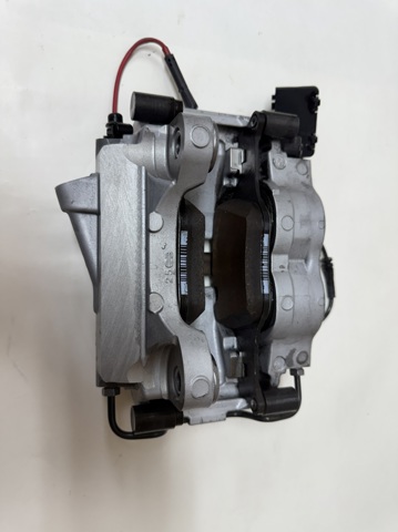 34116883483 BMW Суппорт тормозной передний левый купить в Ровно