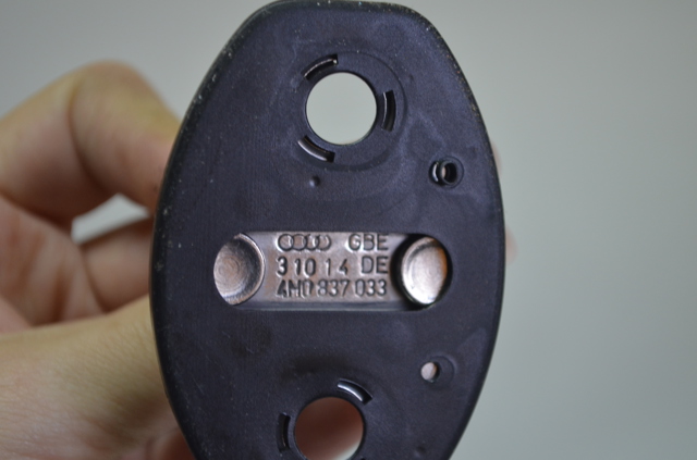 VAG 4M0837033 в наличии Ровно