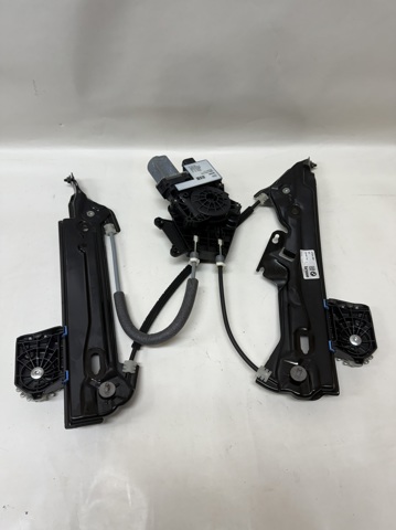 61359854232 BMW Мотор стеклоподъемника двери задней правой купить в Винница