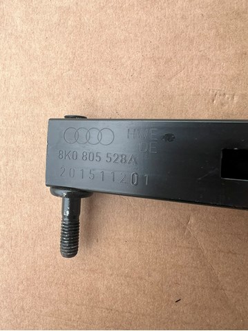 VAG 8K0805528A Усилитель суппорта радиатора, нижний в наличии Ужгород