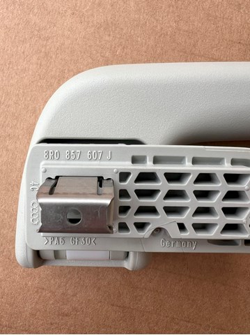 VAG 8R0857608D в наличии Ровно