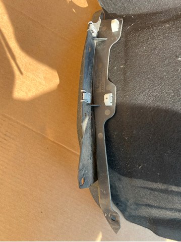 8T0853887F VAG Защита бампера переднего купить в Полтава
