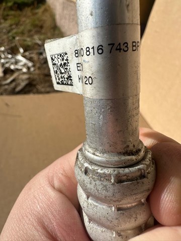 8W0816743BP VAG Шланг кондиционера, от испарителя к компрессору купить в Сумы