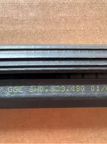 8W0839480 VAG Уплотнитель стекла двери задней правой внутренний (планка) купить в Сумы