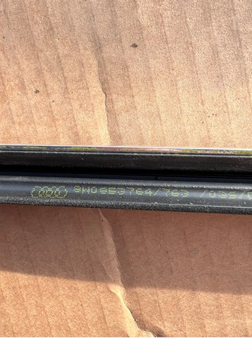 8W0853763 VAG купить в Украина
