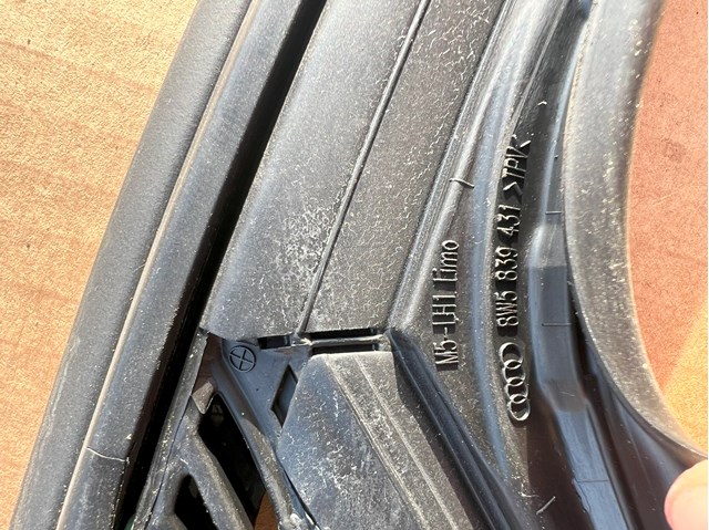 VAG 8W5839431 в наличии Ирпень