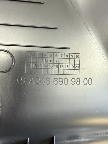 MERCEDES A2436909800 Обшивка стойки кузова внутренняя средняя нижняя правая в наличии Львов
