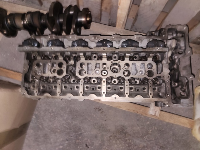 BMW 11127624429 Головка блока цилиндров (ГБЦ) в наличии Николаев