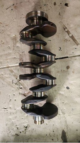 Коленвал двигателя 11217640165 BMW