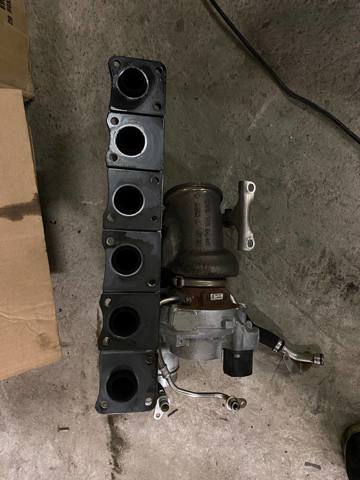 Подача масляная труба 11427585402 BMW