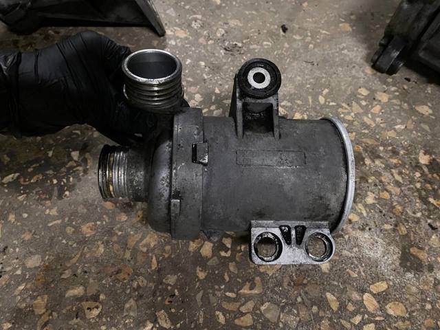 11518635089 BMW Помпа купить в Хмельницкий