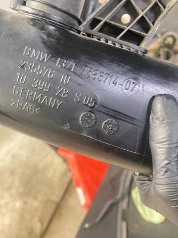 BMW 13717583714 Выпускной патрубок воздушного фильтра в наличии Николаев