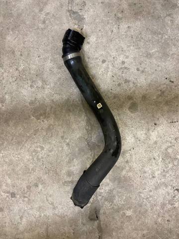 Нижний патрубок радиатора 17128602603 BMW