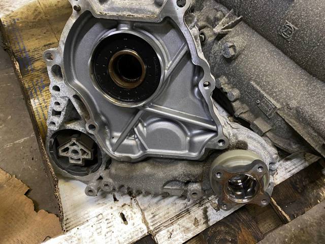 Раздатка, коробка раздаточная 27108623346 BMW