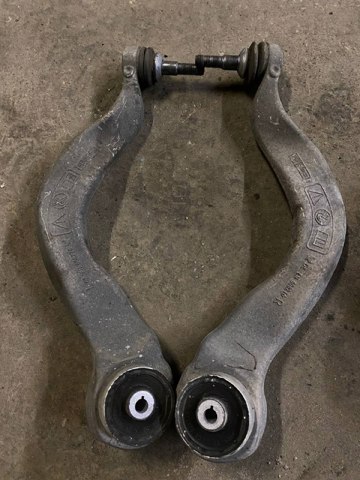 Рычаг передней подвески нижний, правый 31126798254 BMW