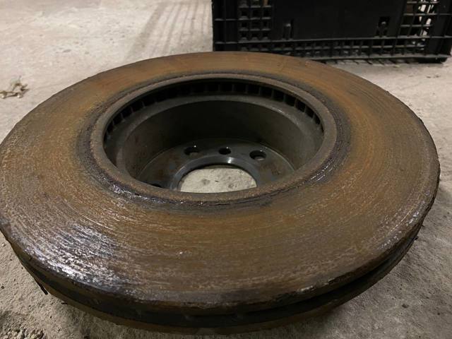 Передний тормозной диск 34106879122 BMW
