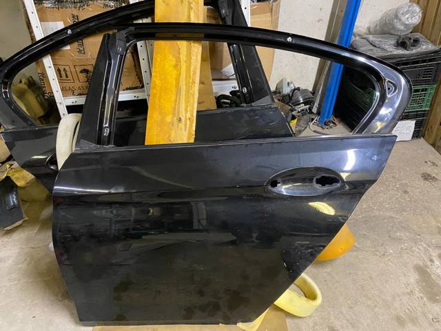 Дверь задняя, левая 41007408963 BMW