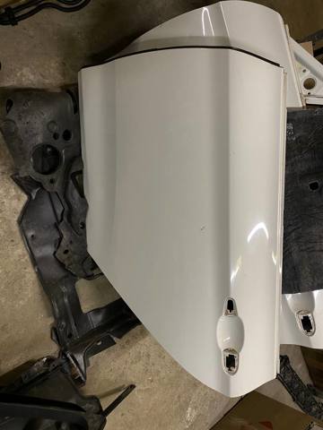 Дверь задняя 41009631845 BMW