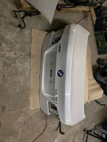 Крышка багажника 41627240552 BMW