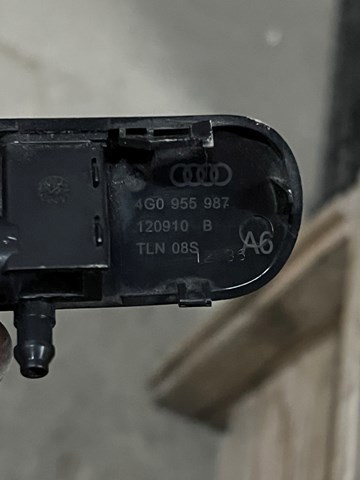 4G0955987 Форсунка омывателя стекла лобового левая купить Тернополь