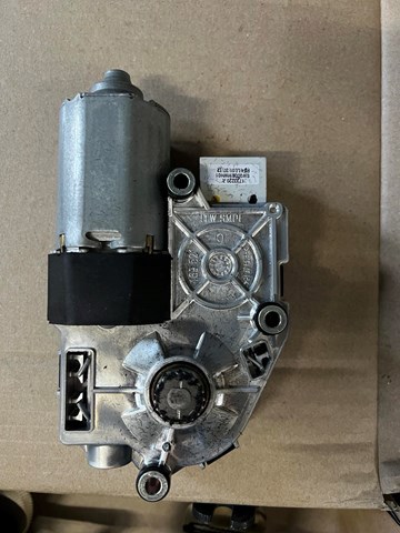 4G8959591 VAG Мотор привода люка купить в Чернигов