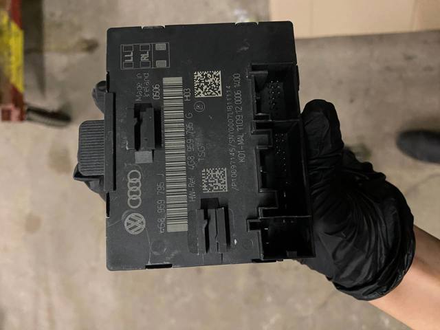 Блок комфорта задней двери 4G8959795J VAG
