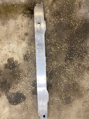 Усилитель переднего бампера  51117255393 BMW