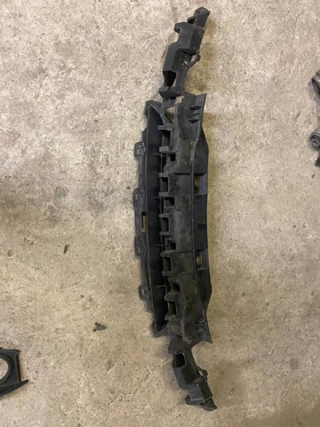 Спойлер переднего бампера 51117293808 BMW