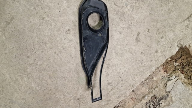 51117294831 BMW Решетка бампера переднего левая купить в Чернигов