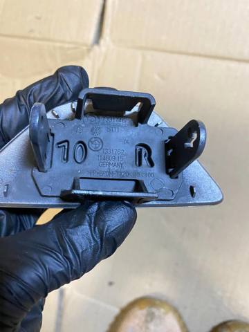 51117332683 BMW Накладка форсунки омывателя фары передней купить в Ужгород
