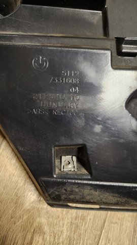 Правый кронштейн крепления бампера заднего 51127331608 BMW