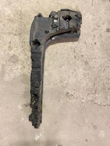 Кронштейн бампера заднего, левый 51127338757 BMW