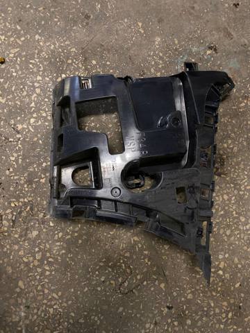 Направляющая заднего бампера, правая 51128057208 BMW