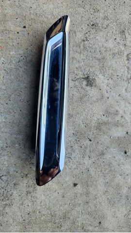 Накладка переднего левого крыла 51137336647 BMW