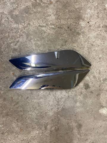 Молдинг переднего левого крыла 51137349593 BMW