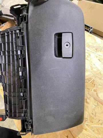 51166839000 BMW Крышка перчаточного ящика (бардачка) купить в Хмельницкий