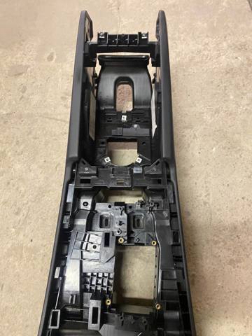 BMW 51169204251 Консоль панели управления центральная в наличии Запорожье