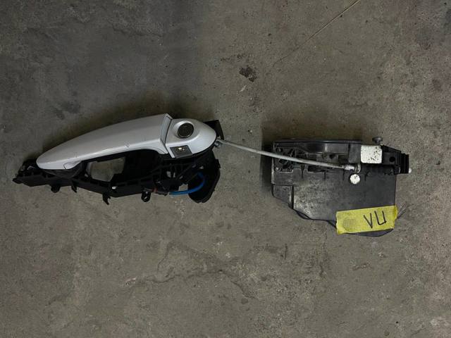 Запор кабины 51217229461 BMW