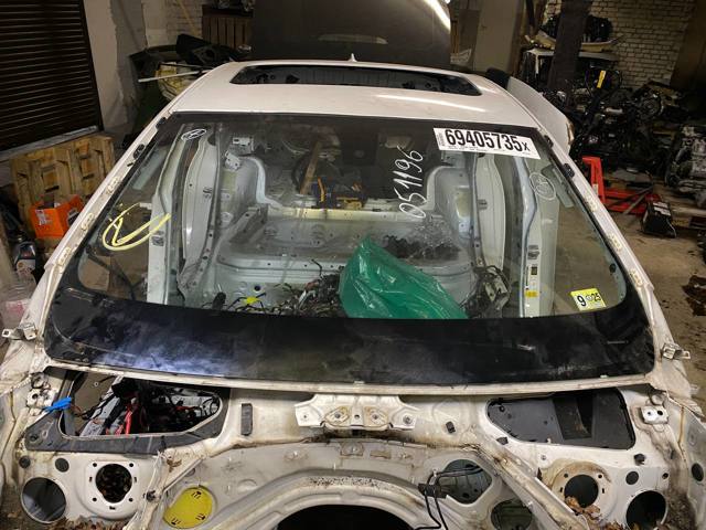 Ветровое стекло 51317285897 BMW