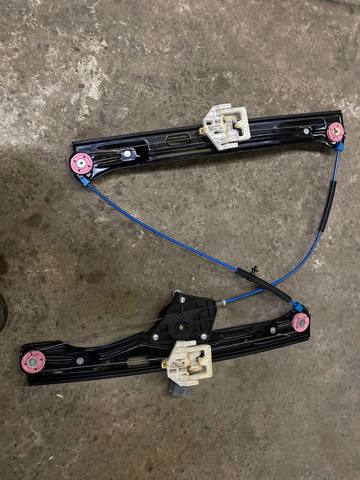 Механизм подъема стекол 51337281886 BMW