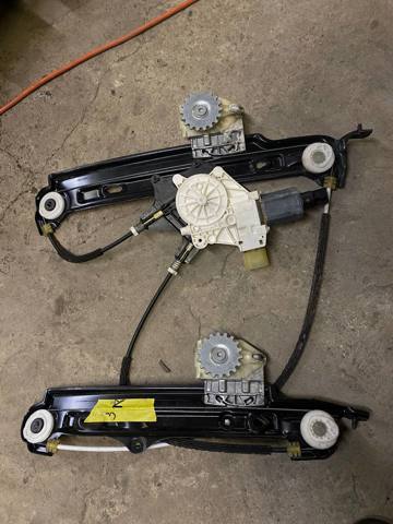 Механизм стеклоподъемника двери задней, левой 51357365257 BMW