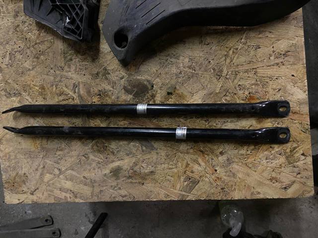 Рычаг передней подвески нижний, правый 51617292793 BMW